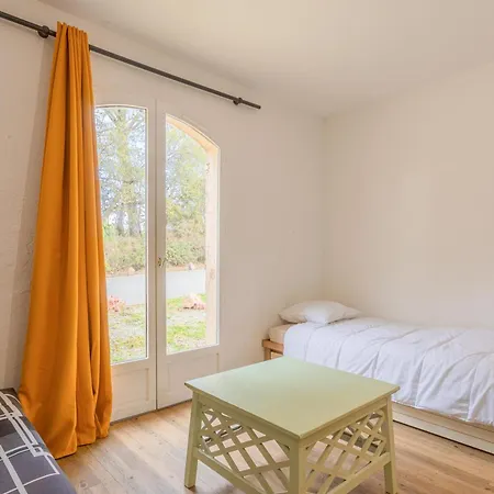 Studio Dans Le Golf De Valescure Apartment