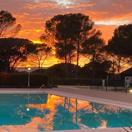 Apartment Studio Dans Le Golf De Valescure Saint-Raphael (Var)